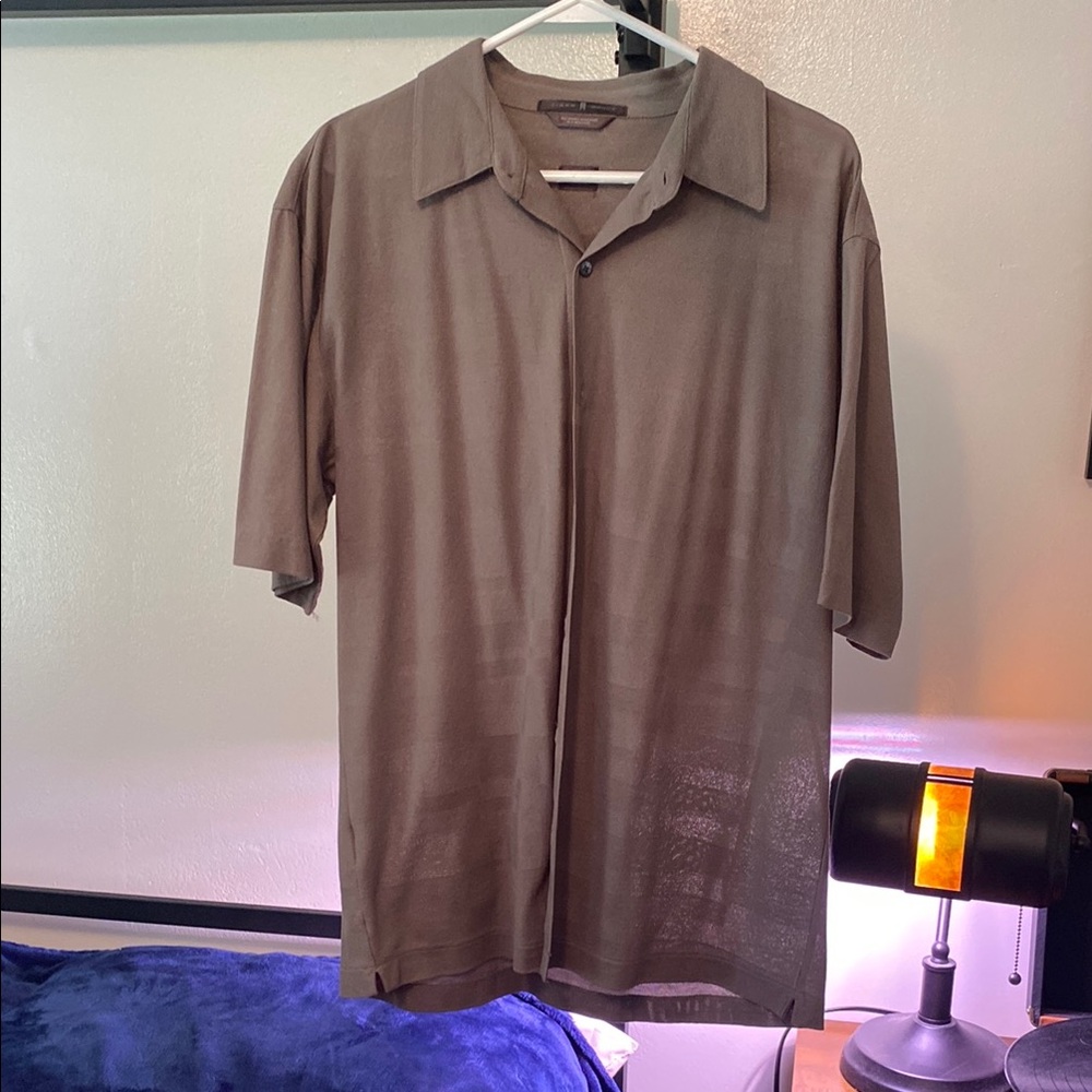 Tiger Woods Men’s M Casual Button Down Shirt with Classic Collar